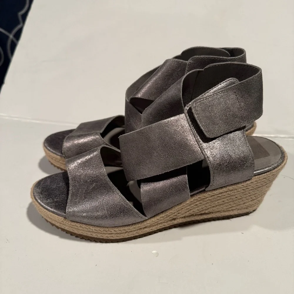 Eileen Fisher Stylish Women's Silver Wedge Sandals Size 10